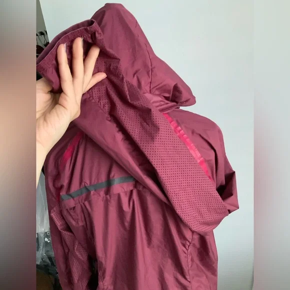 LULULEMON Miss Misty Pullover Windbreaker Jacket Rust Berry Women’s Size 8 Reg - Picture 6 of 13